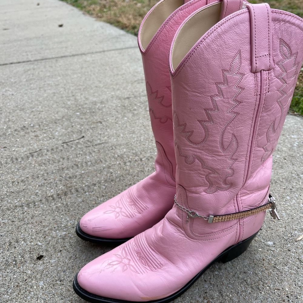 Women’s Cowboy 🤠 Boots 👢 9.5
